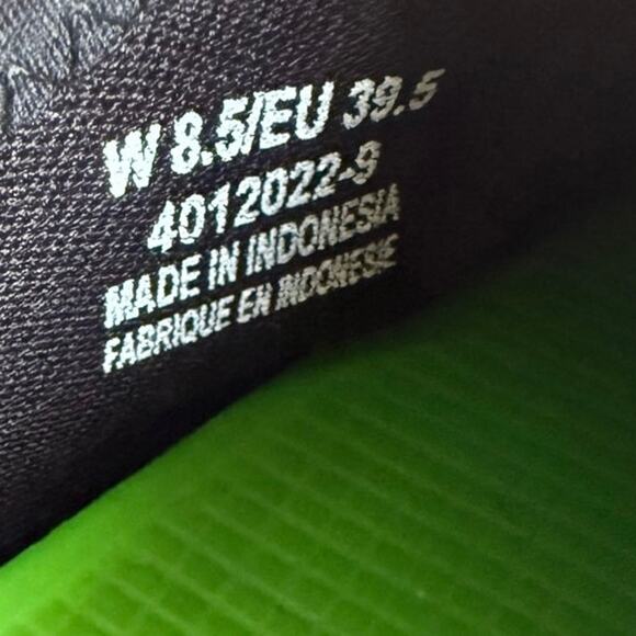 OOFOS OOmg eeZee Black/White Mesh Slip On Recovery Sneakers Women - SZ 8.5 - Picture 10 of 10